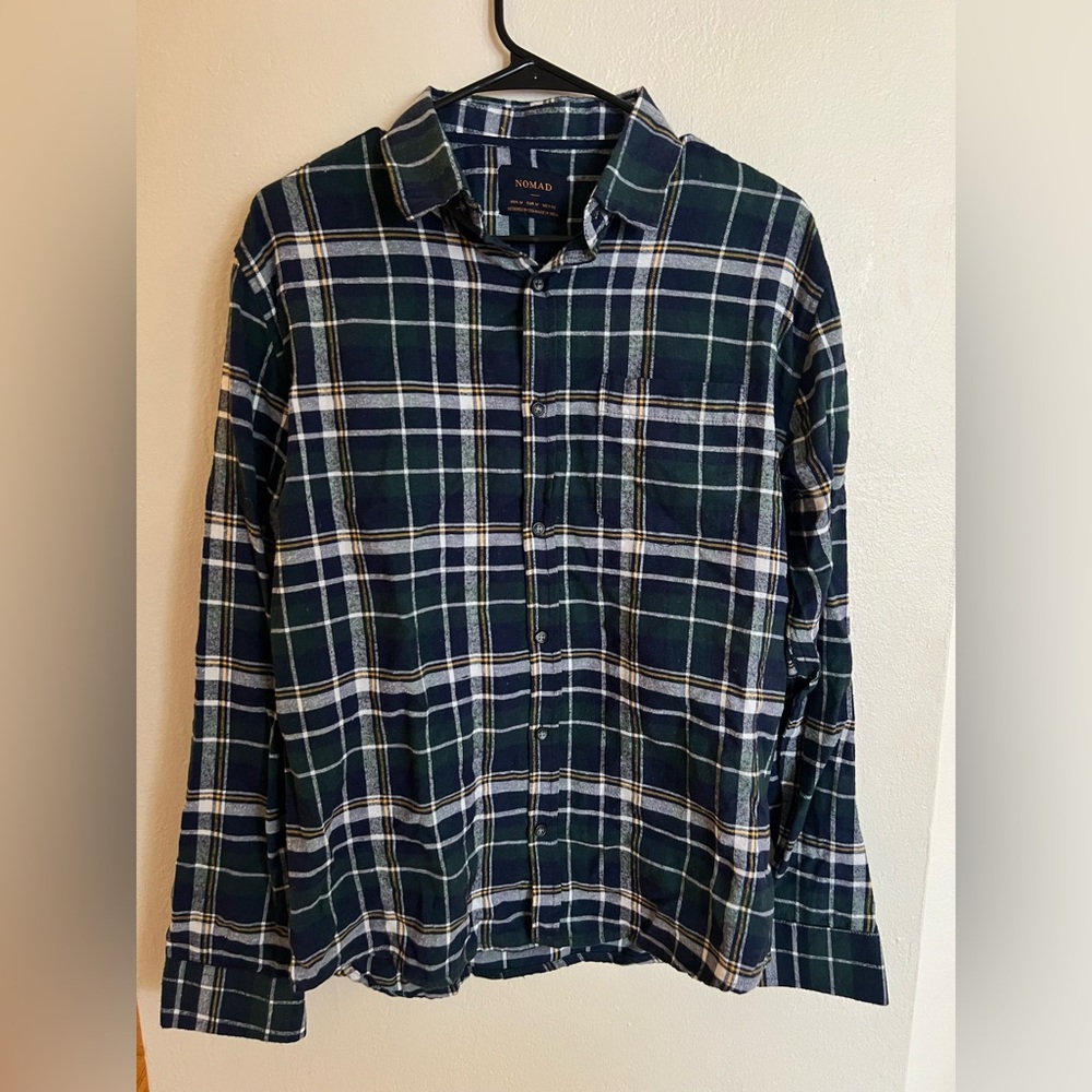 Nomad Men's Navy and Green Plaid Button-Down Shirt